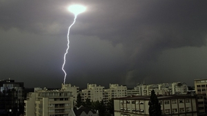 METEO 8 IUNIE! Vreme instabilă cu furtuni puternice 