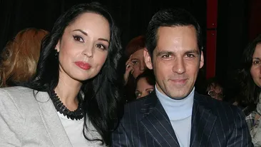 Cand zanele nu mai folosesc praf magic, toate se ofilesc! La resedinta lui Banica, si florile s-au uscat de dorul Andreei Marin