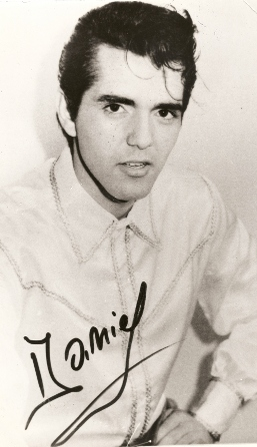 În tinerețe, Iordăchioaie era asemănat cu Elvis Presley