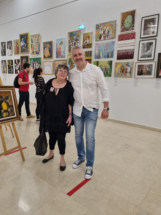 Anca Pandrea a pregătit expoziția de desene semnate de Iurie Darie