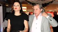 După scandalurile cu Ilie Năstase, Brigitte Sfăt s-a dus la mare şi s-a fotografiat în...