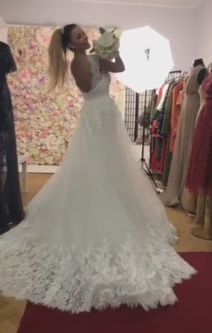 Bianca Drăguşanu a îmbrăcat din nou rochia de mireasă