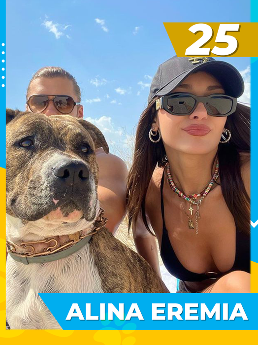 Top 25 dive cu prietenii necuvântători la plajă! Care e cea mai sexoasă dintre Bianca Drăgușanu, Crina Abrudan sau Lora?