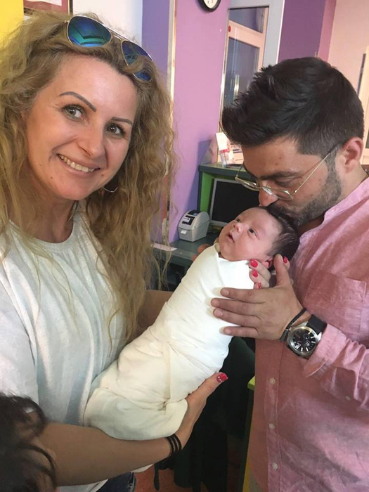 Moment de cumpănă în familia lui Pepe. Se mută cu toţi în Anglia? ”Grea alegere… grea hotărâre”