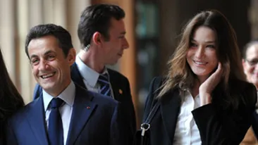 Portretul Carlei Bruni, in centrul unei expozitii de tablouri pictate de tatal lui Nicolas Sarkozy!