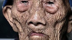 Mit sau realitate? Chinezul care ar fi trăit 256 de ani ar fi împărtăşit pe patul de moarte secretele longevităţii sale
