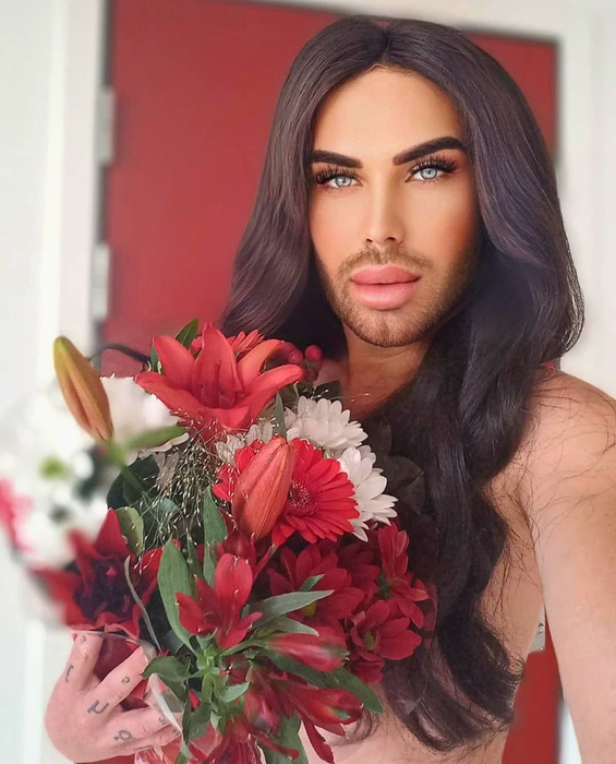 "Conchita de România" s-a îndrăgostit de un milionar arab / Sursă foto: Facebook