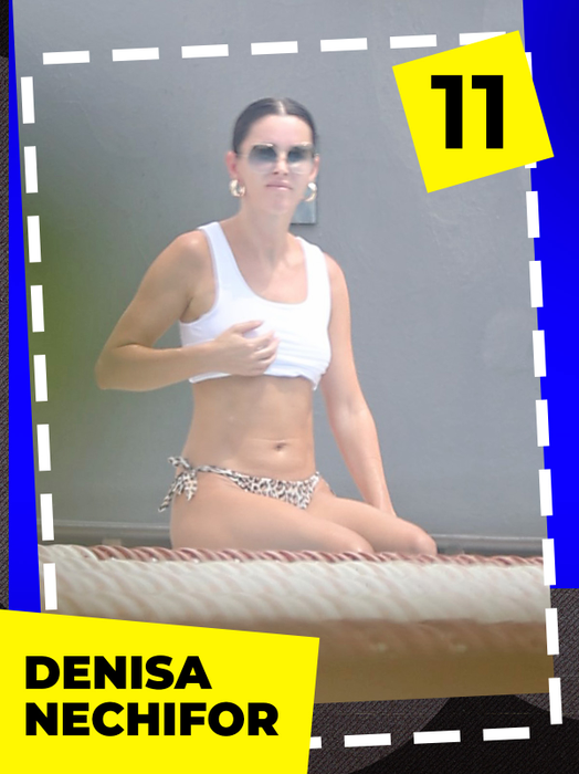 TOP 40 vedete surprinse în cele mai indecente poziţii! Antonia, Roxana Ionescu sau Delia şi-au mângâiat nurii şi… au făcut show total pe litoral!