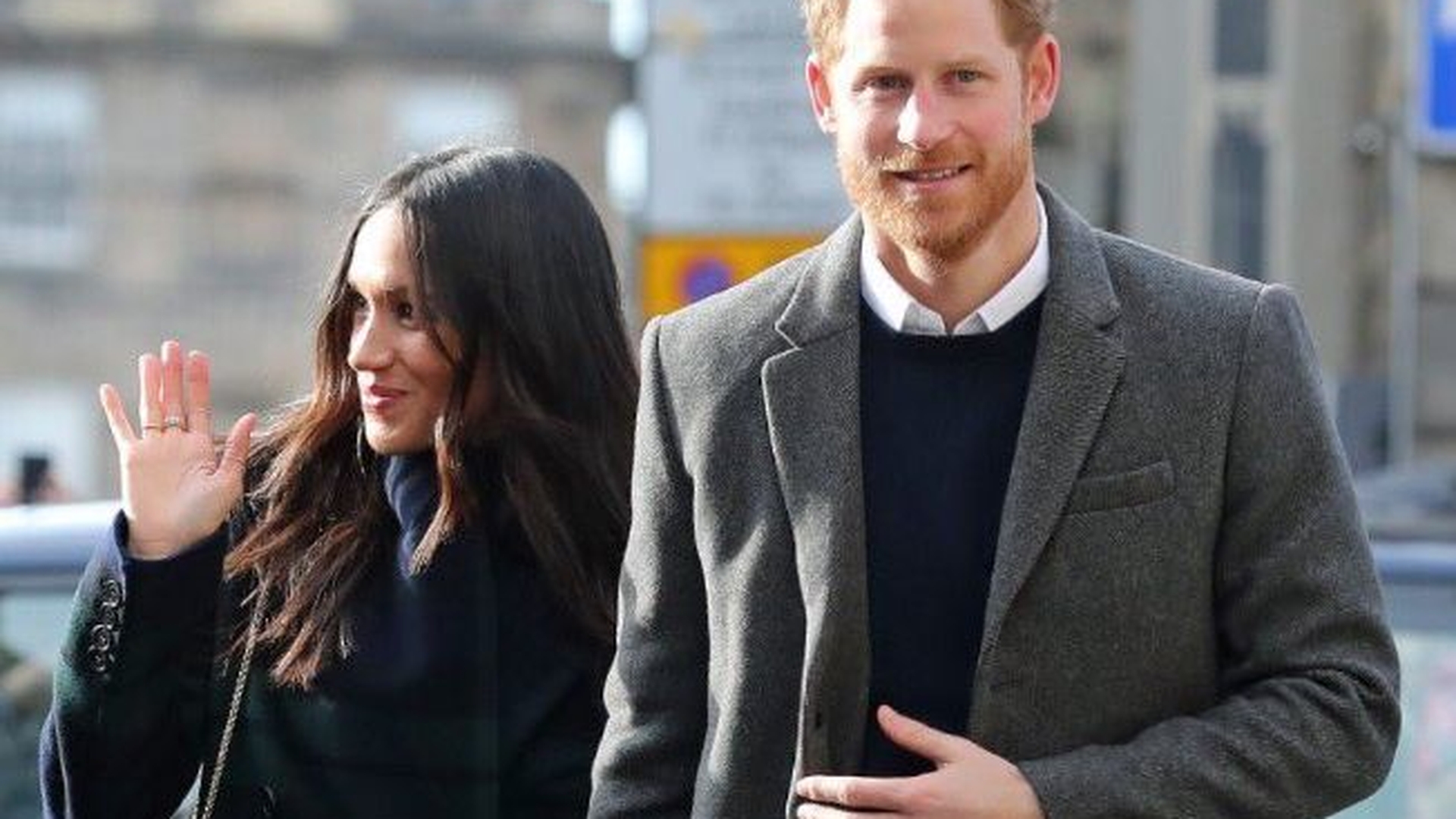 Meghan Markle a încălcat protocolul regal! Ce a făcut viitoarea soţie a prinţului Harry