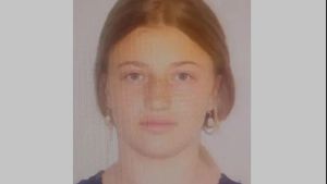 Ați văzut-o? O minoră de 17 ani a fost dată dispărută. Autoritățile au demarat căutările