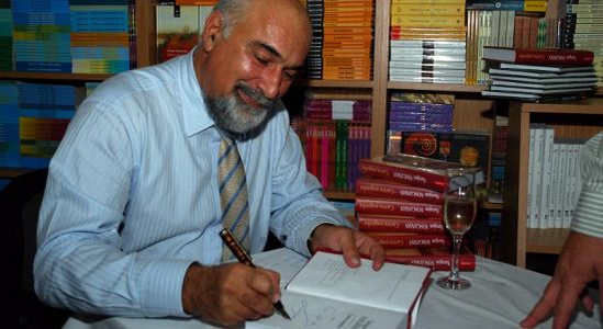 Varujan Vosganian, lansând o nouă carte