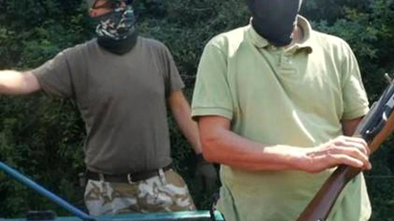 AŞA arată fără cagule „traficanţii“ de arme săltaţi de DIICOT, după reportajul Sky News