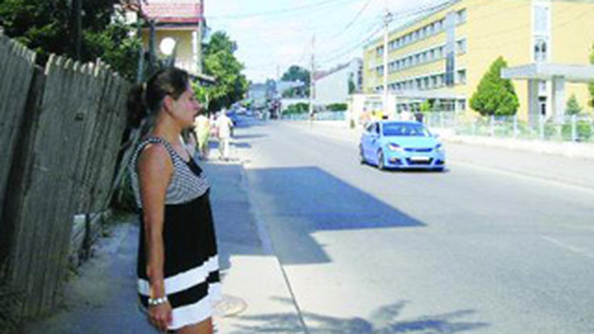 Doi adolescenti de 13 si 17 ani jefuiau femeile pe strada, smulgandu-le lantisoarele de la gat