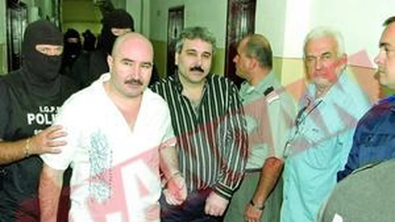 Fratii Camataru, mutati in secret la alte puscarii