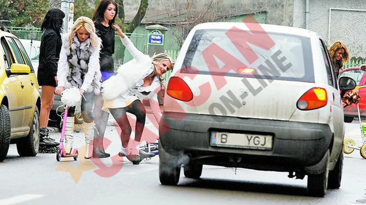 Sanziana Buruiana a cazut cu bicicleta in fata unei masini