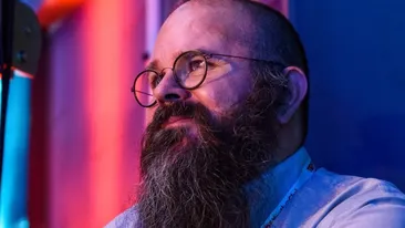 Răzvan Cherecheș: ”Purtarea corectă a măștii și distanțarea în transportul în comun scad transmiterea cu 98.1 %”