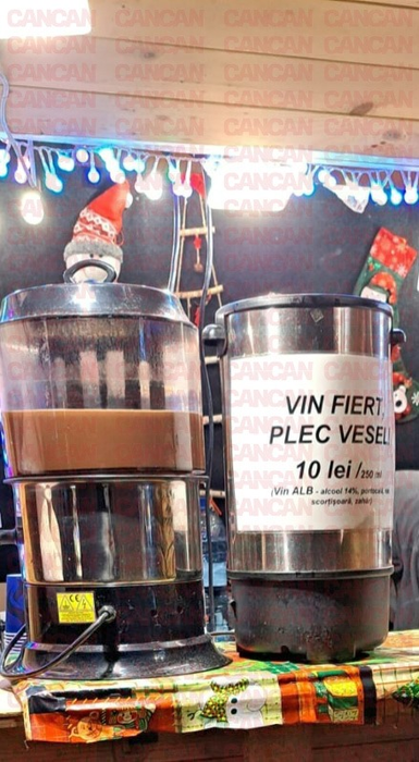 Cât costă un pahar de vin fiert la Brașov. Foto: CANCAN