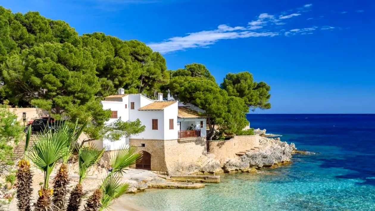 Ibiza și Mallorca, distracție cu restricții din august! Cetățenii unei țări au accesul interzis pe Insulele Baleare