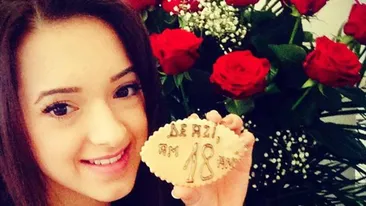 Imaginile pe care le asteptau toti barbatii din Romania! Larisa Iordache a facut 18 ani, iar fundul ei este cea mai clara dovada