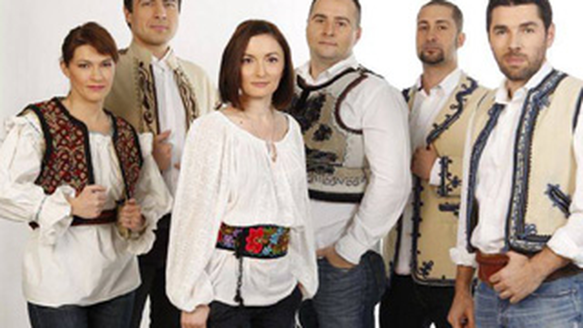 De ce spun corespondentii Pro TV "Romania, te iubesc!": "Iti trebuie curaj, umor si speranta sa simti asta"