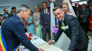 Cea mai bună veste în familia primarului care a făcut nunta cu 7.000 de invitaţi. ”Încă nu am apucat să...”
