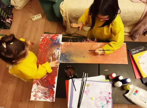 Cât de mari sunt fiicele lui Dan Bordeianu. Ce abordare de parenting a ales după ce s-a retras din showbiz
