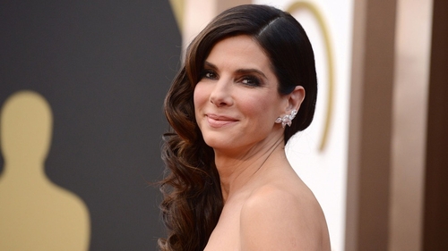 Sandra Bullock a adoptat o surioară pentru fiul ei, Louis
