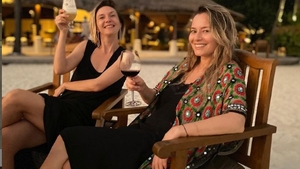 Adela Popescu s-a întors din Maldive și se întreabă: ”Oare sunt o mamă bună?” Răspunsul i l-a dat Laura Cosoi