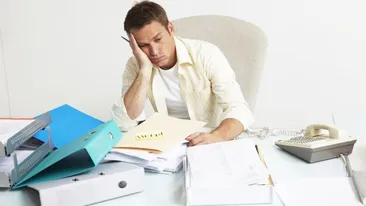 Propunerea de lege care a împărţit România în două! Program de 10 ore/zi, iar weekendul de trei zile! Ce cred românii? 