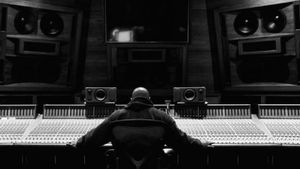Casa lui Dr. Dre, prădată de hoți. Patru persoane au fost arestate
