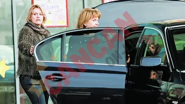 Sotia presedintelui si-a schimbat garda de corp