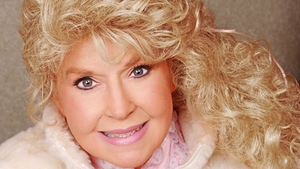 Actrita americana Donna Douglas a murit la varsta de 81 de ani