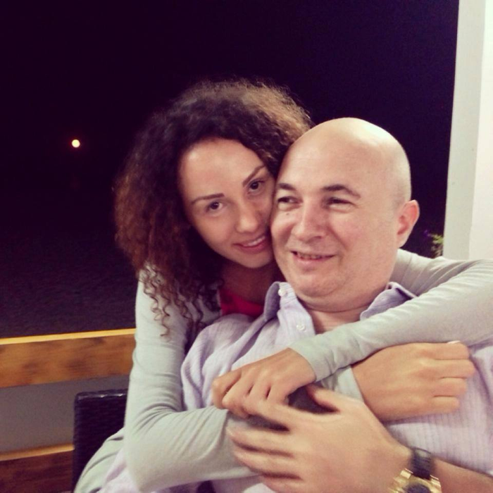 Sexy secretarele au învins! Liderul PSD s-a despărţit de logodnică