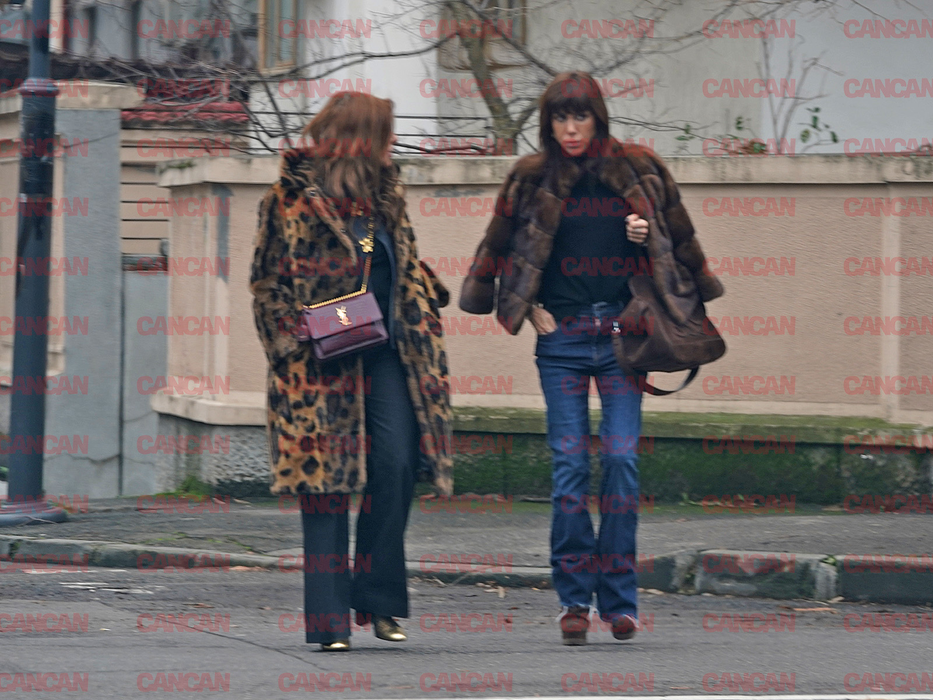 Denise Rifai împreună cu o prietenă