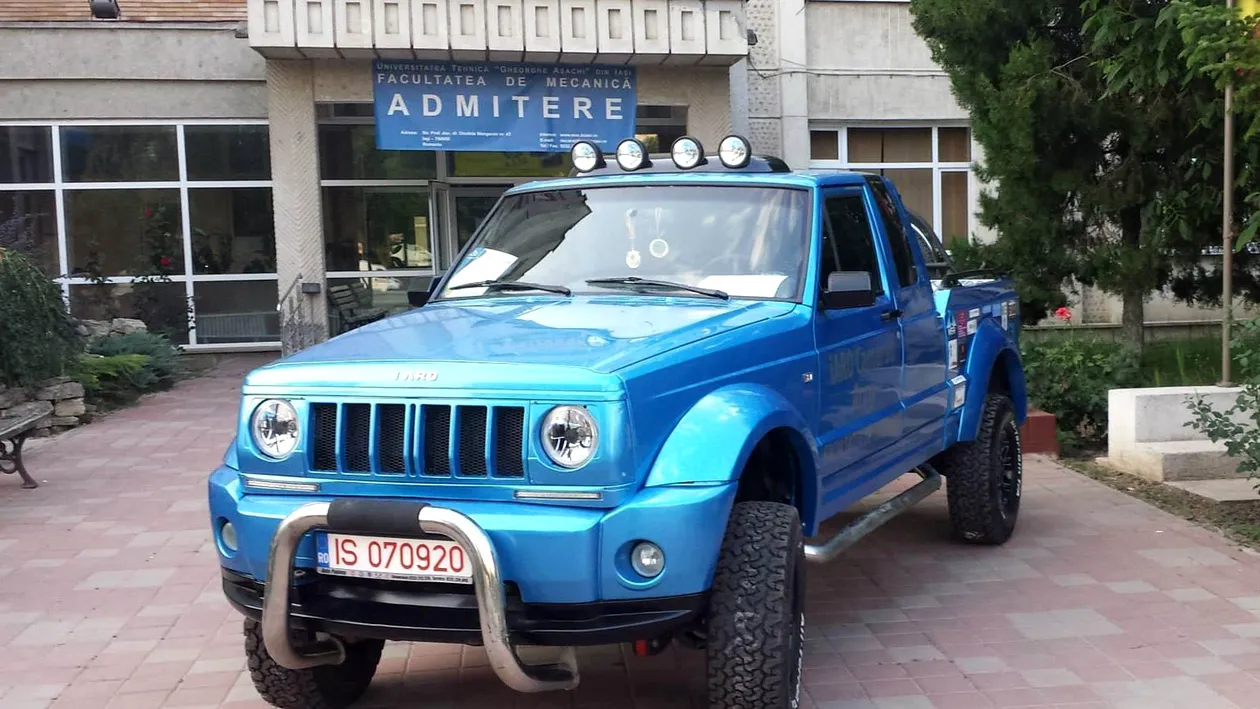 Cum arată cunoscutul ”Jeep” românesc ARO, refăcut din fiare vechi de un grup de studenţi. Prototipul e senzaţional!
