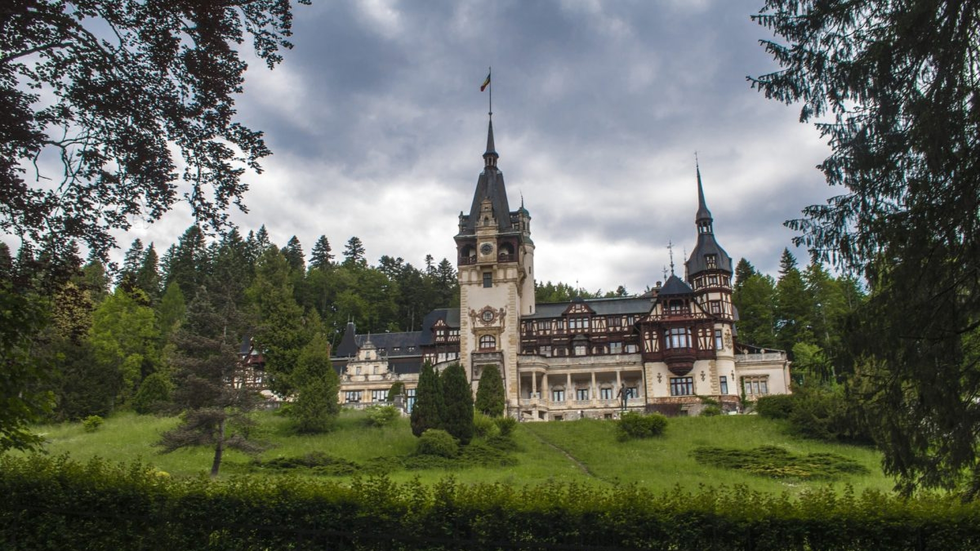 Minivacanța pe Valea Prahovei costă o avere! Incredibil cât a ajuns să coste o noapte de cazare la munte
