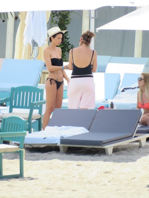 Geanina Ilieș a apărut “sub acoperire” la plajă
