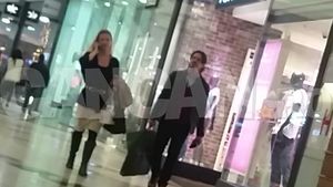 A renunţat la televiziune, iar acum… Mihai Petre a ”flirtat” la mall cu… soţia! 