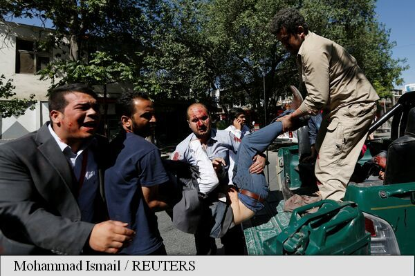Explozia unui vehicul capcană la Kabul: Cel puţin 40 de morţi sau răniţi!