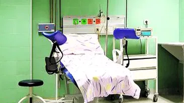 O femeie a nascut doi gemeni in localitati diferite