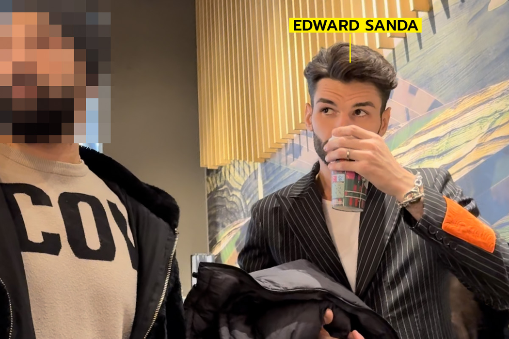 Edward Sanda și Cleopatra Stratan s-au încălzit cu o cafea (Foto: CANCAN.RO)