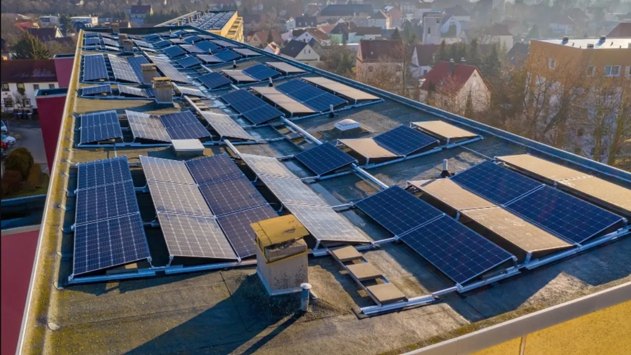 Cât costă panourile fotovoltaice pentru un apartament cu 3 camere. În cât timp recuperezi investiția