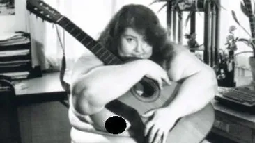 Ce-o fi fost in mintea lor? Top 15 cele mai urate coperte de albume!