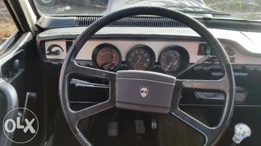 Un roman si-a scos Militianca la vanzare. Cat cere pe batrana Dacie: Are 11.000 de kilometri reali, este ca si noua