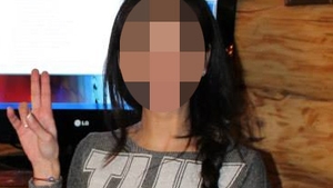 Au inceput sa se bata femeile si pe fotbalistii din liga a doua! O bruneta celebra a fost amenintata dur: "Iti dau foc la casa"