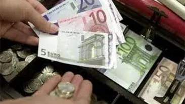 Caz fără precedent! Toţi angajaţii unei bănci sunt acuzaţi că au furat banii clienţilor! Hoţii au fost reclamaţi la DIICOT