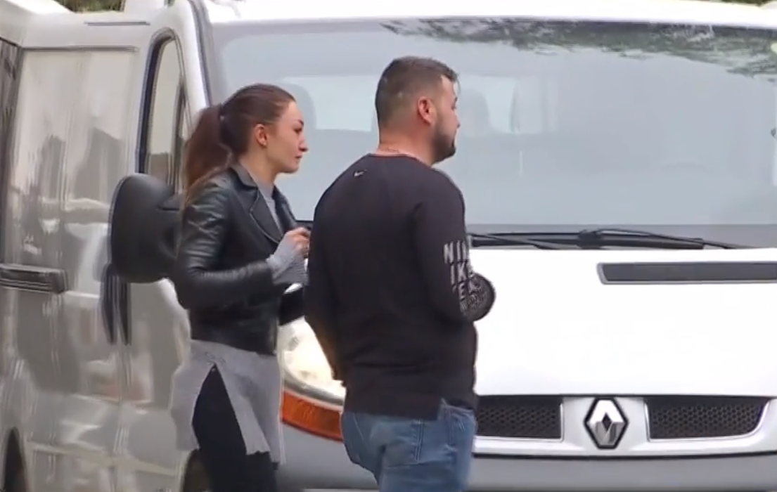 Accident Ialomița. Scene cutremurătoare la morgă, după ce trupurile victimelor au fost luate de rude. 15 copii au rămas orfani de mamă