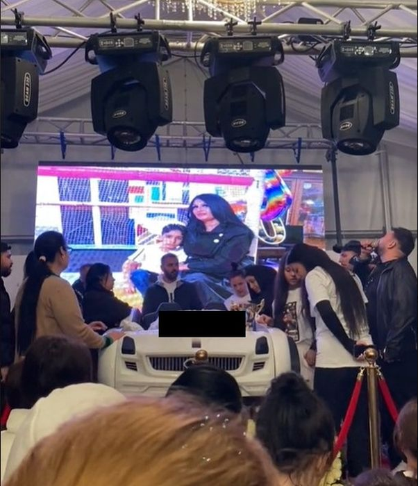 Sicriu în formă de mașină pentru nepotul lui Tzancă Urganau /Foto: Social media
