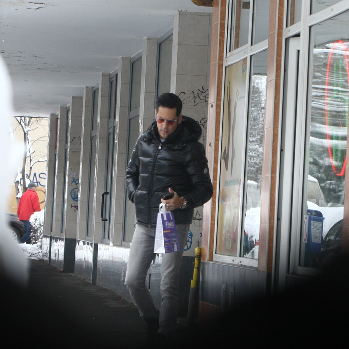 Ștefan Bănică a cumpărat câteva medicamente