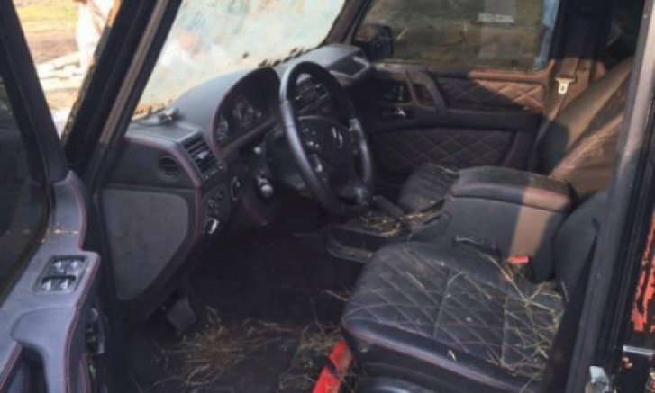 Au descoperit un Mercedes-Benz G-Class îngropat în pământ în Rusia. Ce s-a întâmplat după ce oamenii au verificat bolidul